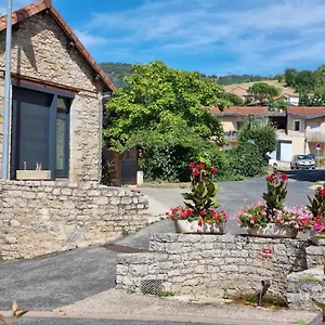 Maison d'hôtes Fontaine Vieille Saint-Georges-de-Luzençon
